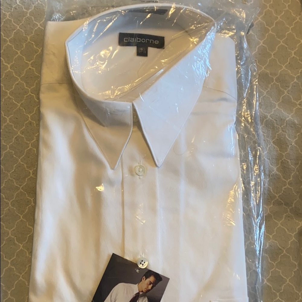 Liz Claiborne Classic White Men’s Shirt.New origin